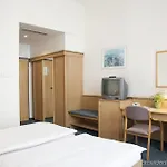Hotel Ring 3*