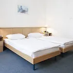 Hotel Ring 3*