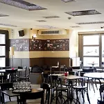 Hotel Ring