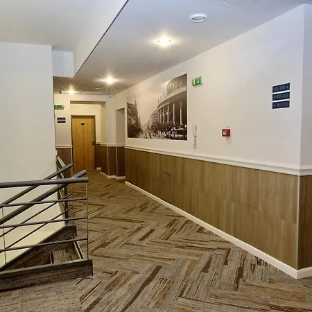 Hotel Ring