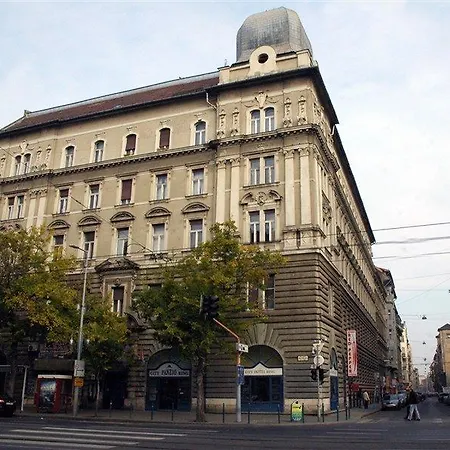 Ring 3* Budapest