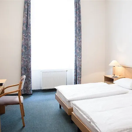 Otel Ring 3*