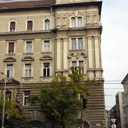 Ring 3* Budapest