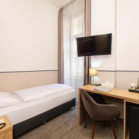 Hotel Ring